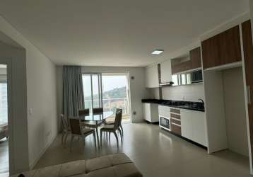 Apartamento com 2 quartos sendo 1 suíte na praia brava