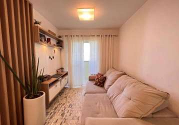 Apartamento com 2 dormitórios no espinheiros