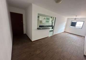 Apartamento com 3 dormitórios na praia brava em itajaí