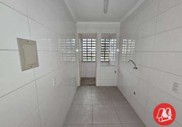 Apartamento com 2 dormitórios próximo ao bourbon