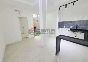 Kitnet / stúdio à venda na rua barata ribeiro, copacabana, rio de janeiro, 50 m2 por r$ 550.000