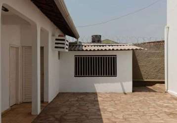 Vendo casa no bairro vista alegre com 3/4 (coxipó cuiabá próximo da policlínica )