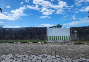 Terrenos com excelente localização para venda na praça do rocio - cananéia - sp