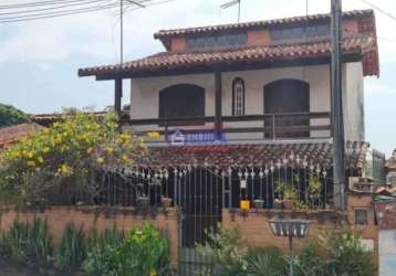 Casa com 4 quartos à venda na rua tenente joaquim da silveira, araçatiba, maricá, 200 m2 por r$ 469.000