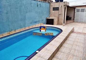 Casa maravilhosa com 06 dormitórios e piscina ampla