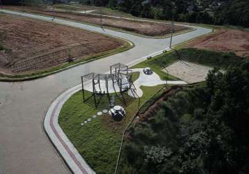 Terreno plano de 493,69m² em um lindo loteamento