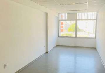 Conjunto comercial  para venda, 32.32m²