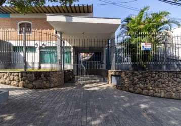 Casa tipo  para venda com 3 quartos, 162m²