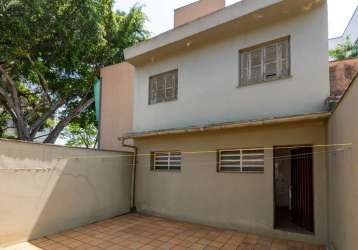 Sobrado  para venda com 3 quartos, 217m²