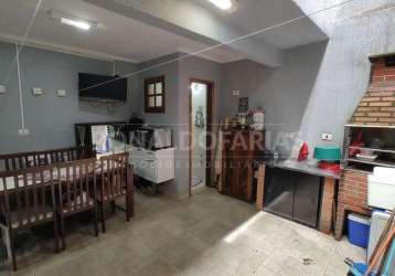 Sobrado vende=se 4 dormitórios, 2 suites  socorro