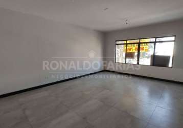 Sala comercial aluga-se com 27 m2 em interlagos