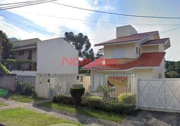 Casa no pilarzinho com 4 suítes e 7 vagas de gara