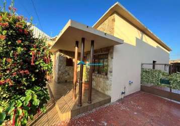 Casa térrea c/ 3 dormitórios, amplo espaço no quintal, terreno de 340 m², jundiaí sp