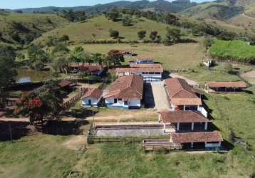 Bela fazenda em caçapava