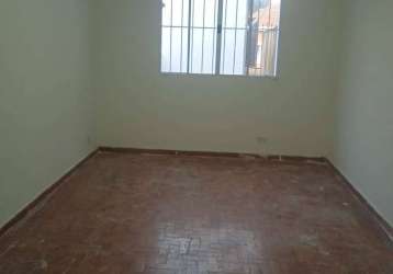 Excelente casa com 03 dormitórios, 02 salas, 03 banheiros, 02 vagas