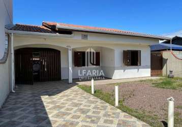 Casa com 3 dormitórios e piscina em excelente localização no balneário brasília