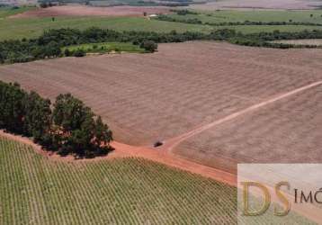 Excelente fazenda a venda em itaí/sp, com área total de 68 alqueires, topogragia plana a levemente ondulada, terra vermelha e proxima a cidade