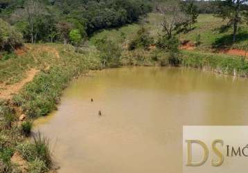 Excelente fazenda a venda na região de itapeva/sp! com 32 alqueires, ideal para plantio de tomate, com ótima renda e localização privilegiada