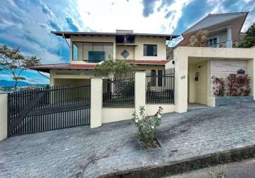 Casa com 4 dormitórios à venda, 256 m² por r$ 1.150.000,00 - amizade - jaraguá do sul/sc