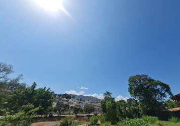 Terreno muito bem localizado no bairro jardim paulista em atibaia.  com 1060 m2 vista para a pedra grande e próximo da principal avenida da cidade.