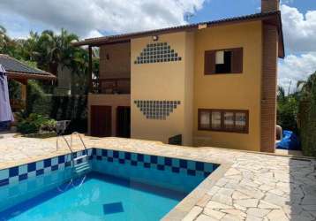 Casa para venda ou locação em atibaia sp, localização privilegiada, piscina, churrasqueira, armários,