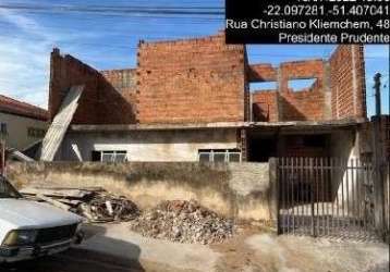 Casa em construção para venda em presidente prudente-sp no pq sao matheus, area construida 245 m2 em um terreno de 252 m2