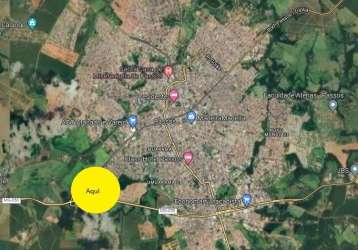 Excelente área para venda no trevo de entrada de passos-mg, área com 95.000 m2, estuda vender parcial