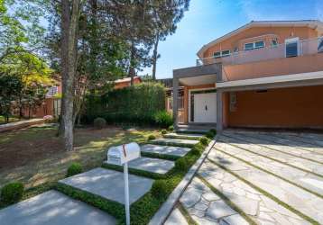 Elegante casa em condomínio  para venda com 4 quartos, 343m²