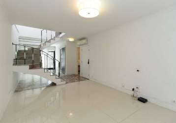 Atraente casa tipo  para venda com 3 quartos, 109m²