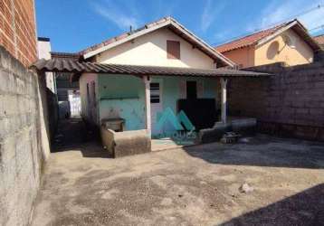 Excelente casa, amplo quintal, valor abaixo de mercado