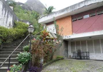 Casa em condomínio fechado com 5 quartos à venda na rua professora jurema machado, grajaú, rio de janeiro, 695 m2 por r$ 748.300