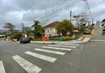 Ótimo terreno de esquina - prioximo ao centro