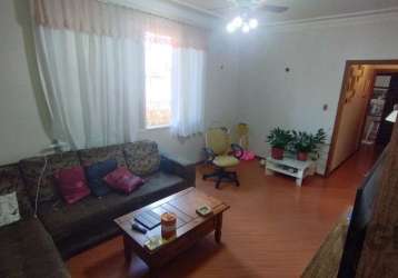 Amplo apartamento  2 dormitórios de 101,50 m² living  pois  ambientes, copa e cozinha  com  churrasqueira, área de serviço separada , banheiro  social espaçoso e ventilação  direta,  2  dormitórios tr