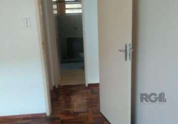 Apartamento com 2 quartos, 1 vaga de garagem, no bairro medianeira, porto alegre/rs  &lt;br&gt;&lt;br&gt;encantador apartamento de 53,31m² com dois dormitórios localizado em uma área tranquila e resid