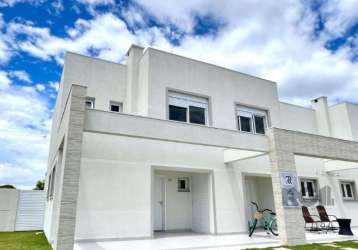 Descubra seu novo lar no cond. pateo marbela, uma encantadora casa em condomínio localizada na rua jose bruno klein, 667, em xangri-lá. esta propriedade, com área privativa de 113 m², é perfeita para 