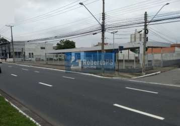 Aluga-se excelente ponto comercial de espetacular localização  próxima ao center vale shoping  cta de  frente para a rodovia presidente dutra.