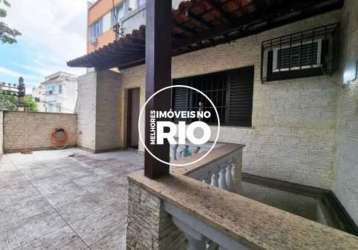 Casa com 2 quartos à venda na rua sousa cruz, --, andaraí, rio de janeiro, 180 m2 por r$ 450.000