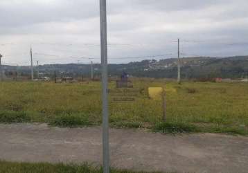 Terreno com 300m² a venda em condomínio.