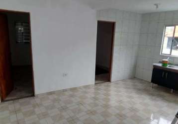 Exceltente casa para locação, com 2 dormitórios, na região do jardim cocaia, guarulhos, sp