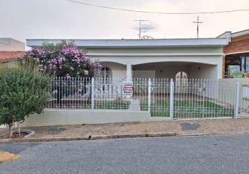 Casa à venda em vinhedo-sp: 3 quartos, 1 suíte, 2 salas, 2 banheiros, 3 vagas de garagem, 231m² - nova vinhedo!