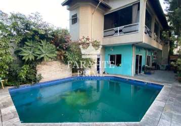 Venda | sobrado com piscina | 3 dormitórios | 189 m² | aparecida