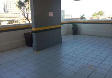 Vendo vaga de garagem coberta localizada em centro comercial