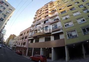 Apartamento de 2 (dois)  dormitórios, 1 vaga de garagem escriturada no bairro cidade baixa em porto alegre.&lt;br&gt;excelente apartamento em andar alto, de frente, com vista panorâmica, em rua calma,