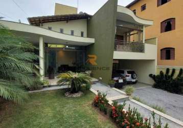 Excelente casa com 2 suítes sendo 1 master! em vespasiano -mg