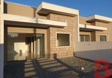 Excelentes casas em alvenaria, localizadas na barra do saí, contendo 02 quartos (sendo 01 suíte) - a partir de r$ 250.000,00