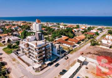 Ótimo apartamento no residencial nápoles com vista para o mar