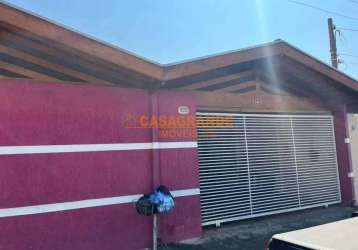 Casa com 03  quartos, 130mts no conj, res, galo branco sjc