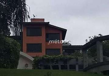 Casa com 3 dormitórios à venda, 240 m² por r$ 1.650.000,00 - condomínio residencial alpes de guararema - guararema/sp