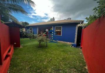 Excelente casa com piscina em condomínio no horto florestal com 5/4, sendo 3 suíte