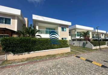 Excelente casa em buraquinho no condomínio jardim tropical - localização fantástica - 4/4 com 3 suítes - bem dividida - energia solar